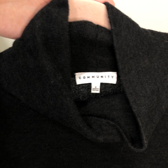 Community turtleneck sweater - Picture 2 of 2